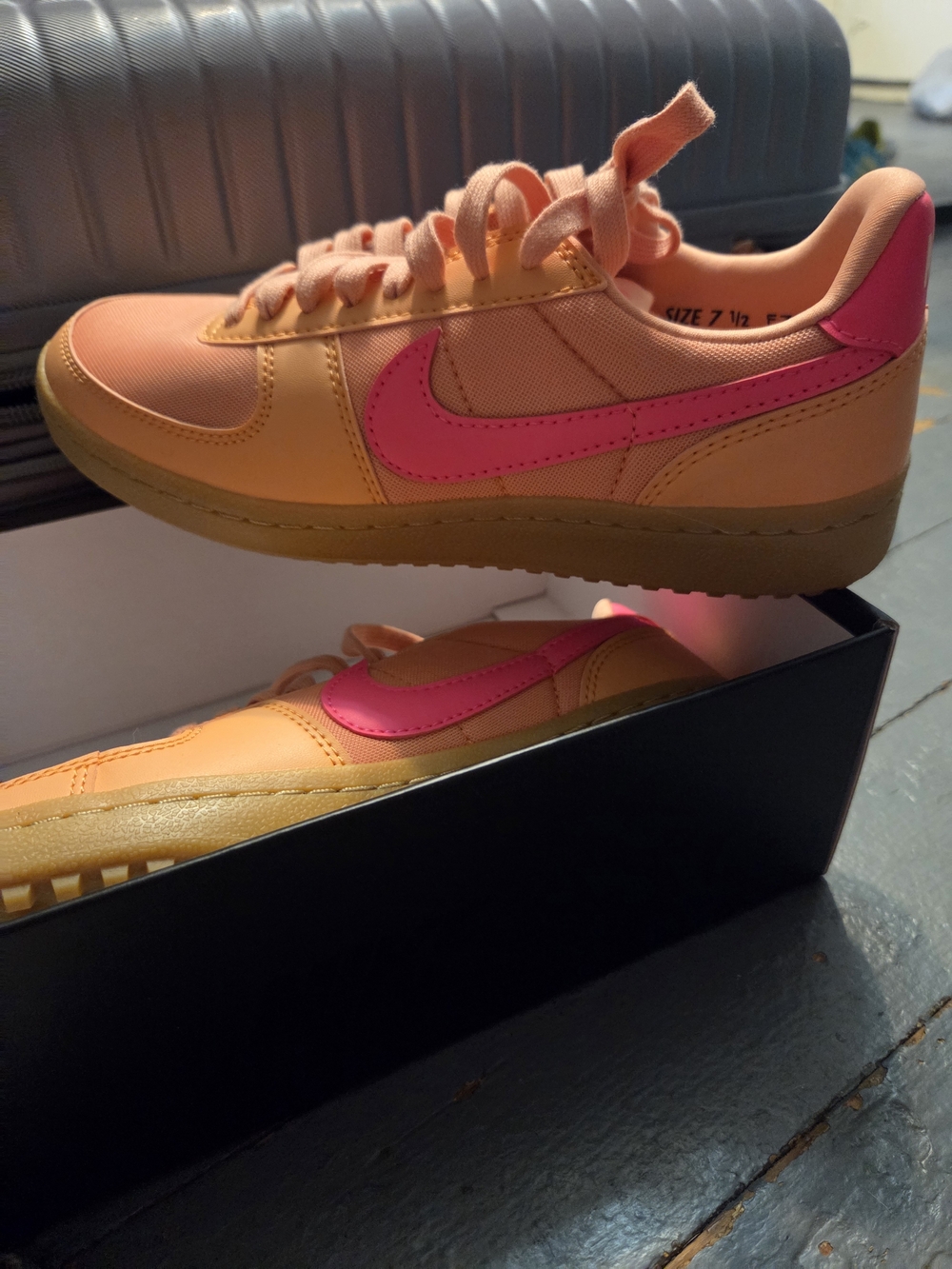 Nike Peach and Bright Pink Low-Top Sneakers